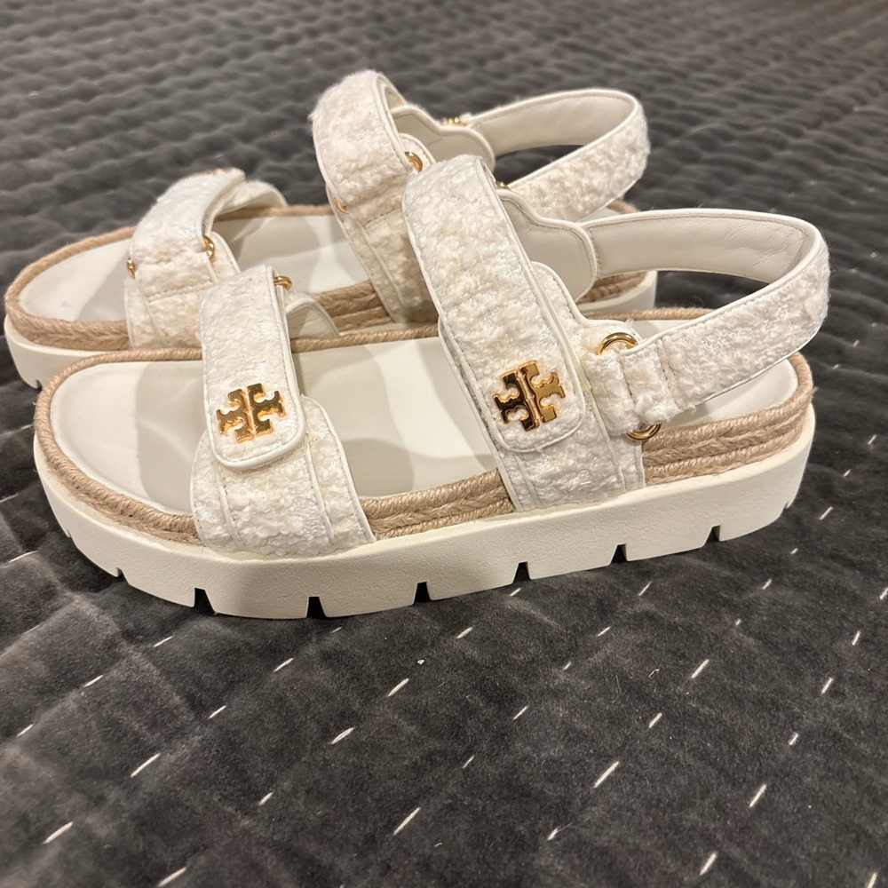 NWB Tory Burch Cream Sandals